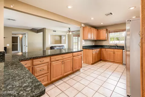 3509 E Highland Ave, Phoenix, AZ 85018 photo 12
