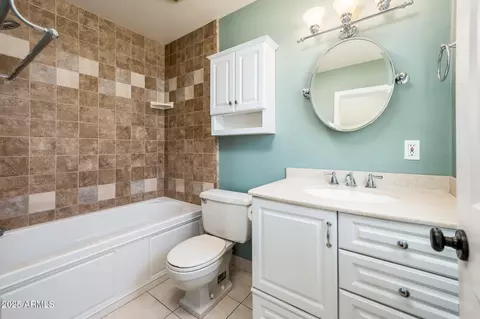 3509 E Highland Ave, Phoenix, AZ 85018 photo 18