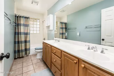 3509 E Highland Ave, Phoenix, AZ 85018 photo 22