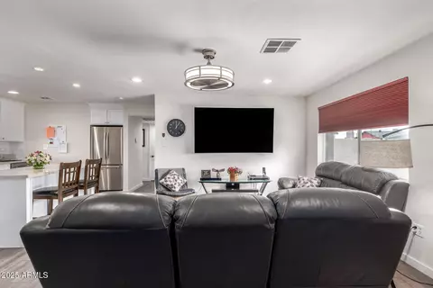 4113 N 10th Pl, Phoenix, AZ 85014 photo 6