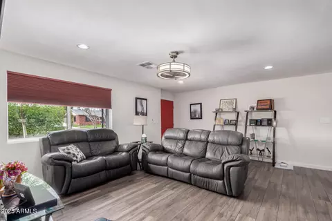 4113 N 10th Pl, Phoenix, AZ 85014 photo 8