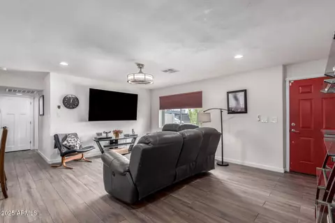 4113 N 10th Pl, Phoenix, AZ 85014 photo 7