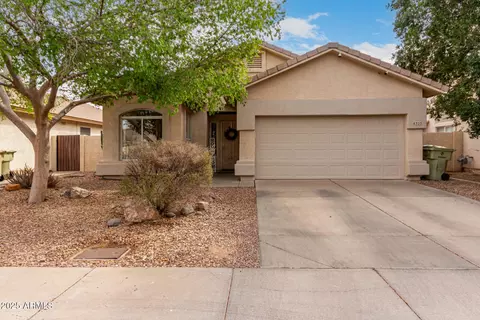 8325 N 61st Ln, Glendale, AZ 85302