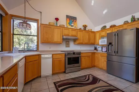 2222 Fairway Dr, Overgaard, AZ 85933 photo 18