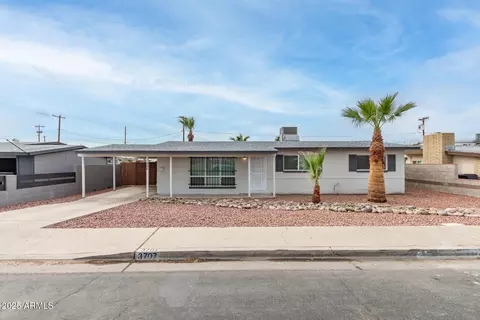 3707 W Elm St, Phoenix, AZ 85019 photo 2