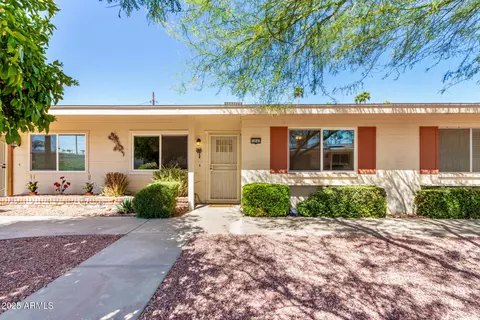 10547 W Coggins Dr, Sun City, AZ 85351