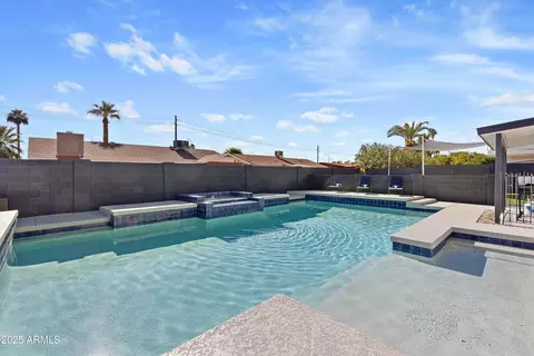 4129 W Caron St, Phoenix, AZ 85051