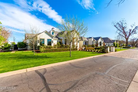 20690 E Sunset Dr, Queen Creek, AZ 85142