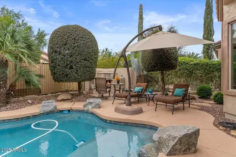 Exterior - 4515 E Rakestraw Ln, Gilbert, AZ 85298 photo 7 of 11