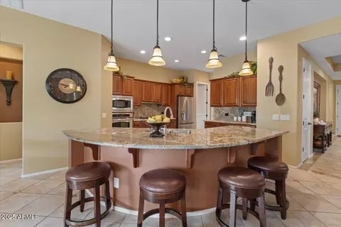 Kitchen - 4515 E Rakestraw Ln, Gilbert, AZ 85298 photo 2 of 6