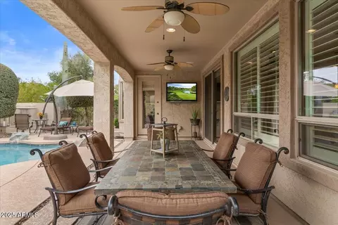 Exterior - 4515 E Rakestraw Ln, Gilbert, AZ 85298 photo 4 of 11