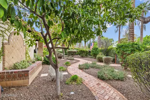 910 W Palm Ln, Phoenix, AZ 85007 photo 7