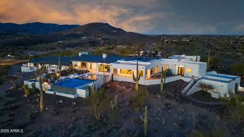 37801 N Stirrup Cir, Carefree, AZ 85377