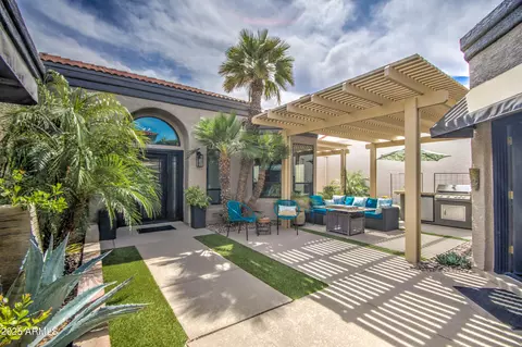 25405 S Cloverland Dr, Sun Lakes, AZ 85248