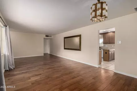 4249 E Mitchell Dr, Phoenix, AZ 85018 photo 10