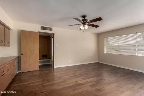 4249 E Mitchell Dr, Phoenix, AZ 85018 photo 11