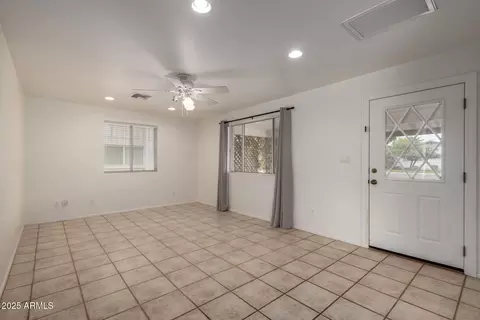 4249 E Mitchell Dr, Phoenix, AZ 85018 photo 17