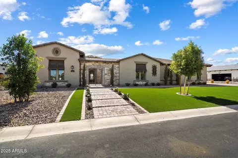 4023 E Minton Cir, Mesa, AZ 85215 photo 2