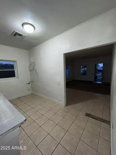 Entry Way - 110 W Washington Ave, Gilbert, AZ 85233 photo 1 of 2