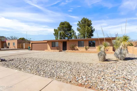 1993 E Santa Teresa Dr, Sierra Vista, AZ 85635