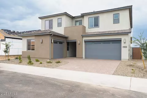 1923 Empeltre Rd, San Tan Valley, AZ 85140
