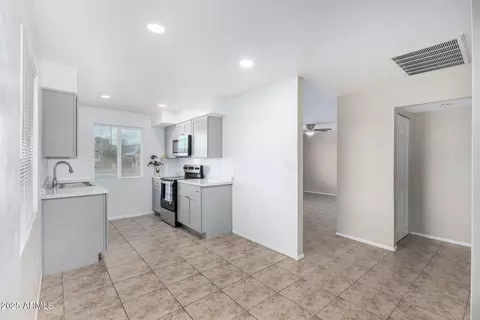 1944 E Carver Dr, Phoenix, AZ 85040 photo 16
