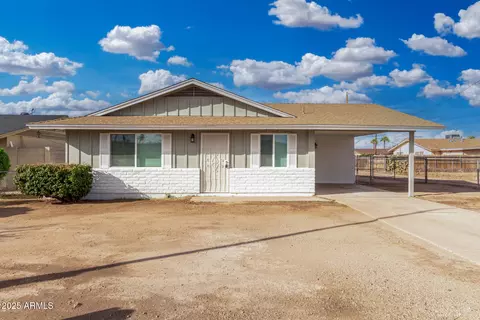 1944 E Carver Dr, Phoenix, AZ 85040 photo 2