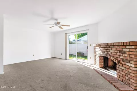129 E Campo Bello Dr, Phoenix, AZ 85022 photo 13