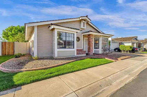 129 E Campo Bello Dr, Phoenix, AZ 85022 photo 2
