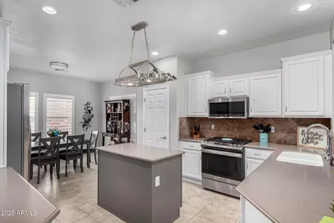 10932 E Bella Via, Mesa, AZ 85212 photo 15