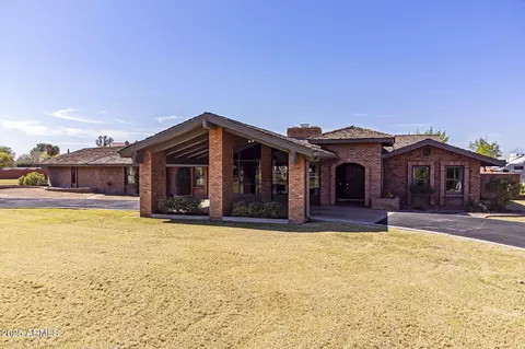1821 Elliot Rd, Gilbert, AZ 85234
