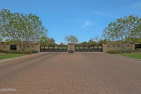 17756 E Colt Dr, Queen Creek, AZ 85142 photo 2