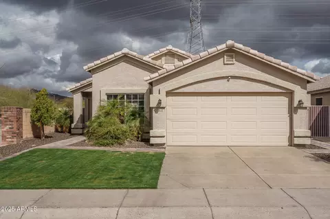 3634 W Saguaro Park Ln, Glendale, AZ 85310