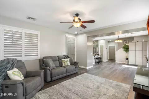 581 S Buena Vista Ct, Gilbert, AZ 85296