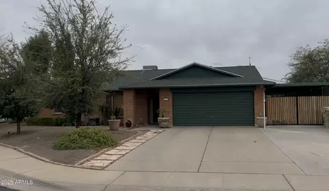 5833 W Hearn Rd, Glendale, AZ 85306