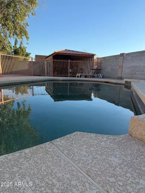 5430 N 74th Ave, Glendale, AZ 85303
