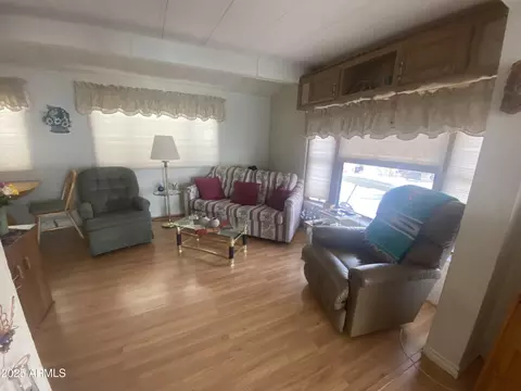 1147 S Sioux Dr, Apache Junction, AZ 85119 photo 3