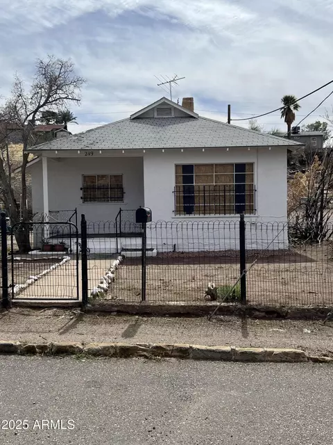 249 W Heiner Dr, Superior, AZ 85173