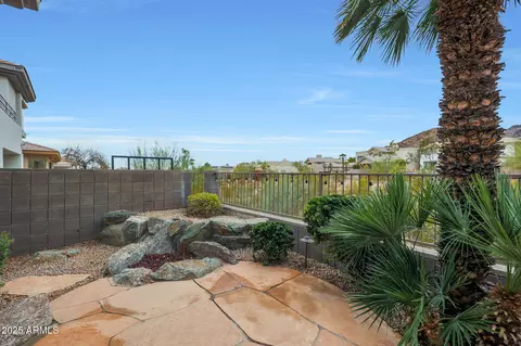 Exterior - 3120 E Squaw Peak Cir, Phoenix, AZ 85016 photo 7 of 18