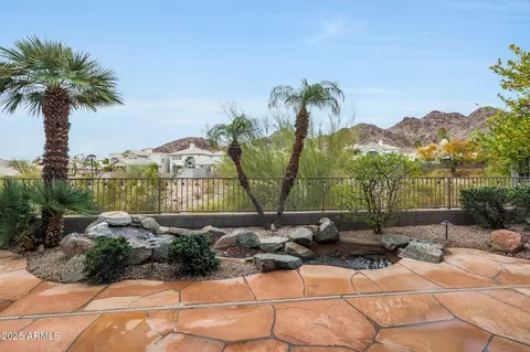 Exterior - 3120 E Squaw Peak Cir, Phoenix, AZ 85016 photo 2 of 18