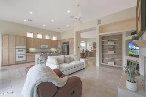 Other - 3120 E Squaw Peak Cir, Phoenix, AZ 85016 photo 4 of 21