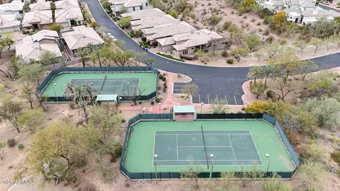 View/Area - 3120 E Squaw Peak Cir, Phoenix, AZ 85016 photo 2 of 6
