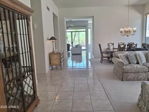 Entry Way - 3120 E Squaw Peak Cir, Phoenix, AZ 85016 photo 5 of 7