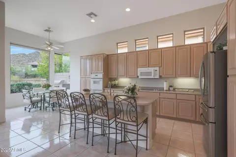 Kitchen - 3120 E Squaw Peak Cir, Phoenix, AZ 85016 photo 1 of 4