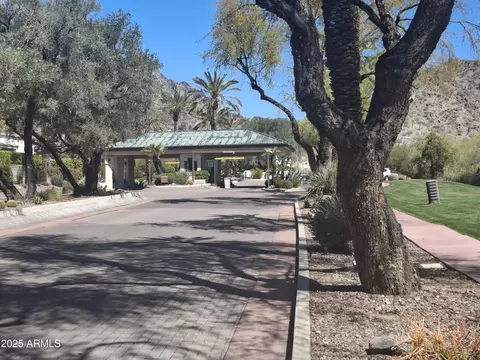 Other - 3120 E Squaw Peak Cir, Phoenix, AZ 85016 photo 13 of 21