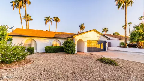 10640 E Mercer Ln, Scottsdale, AZ 85259
