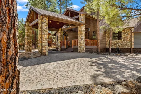 350 N Madrone Ln, Show Low, AZ 85901