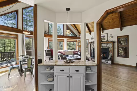 Entry Way - 5869 E Arroyo Way, Pine, AZ 85544 photo 2 of 3