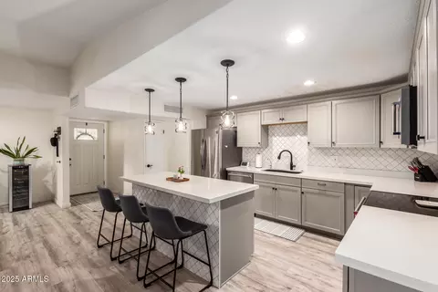 4036 E Captain Dreyfus Ave, Phoenix, AZ 85032 photo 11
