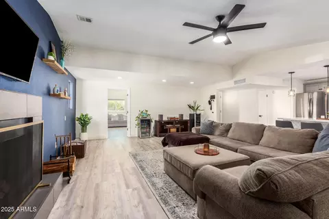 4036 E Captain Dreyfus Ave, Phoenix, AZ 85032 photo 7